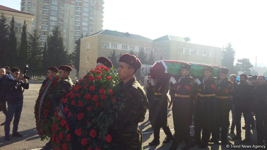 В Баку прощаются с шехидом Чингизом Гурбановым (ФОТО)