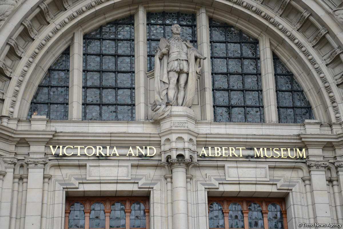 Путешествие в Лондон: Музей Виктории и Альберта и азербайджанский ковер "Шейх Сафи" (ФОТО, часть 1)