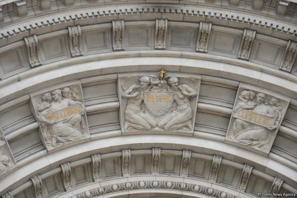 Путешествие в Лондон: Музей Виктории и Альберта и азербайджанский ковер "Шейх Сафи" (ФОТО, часть 1)