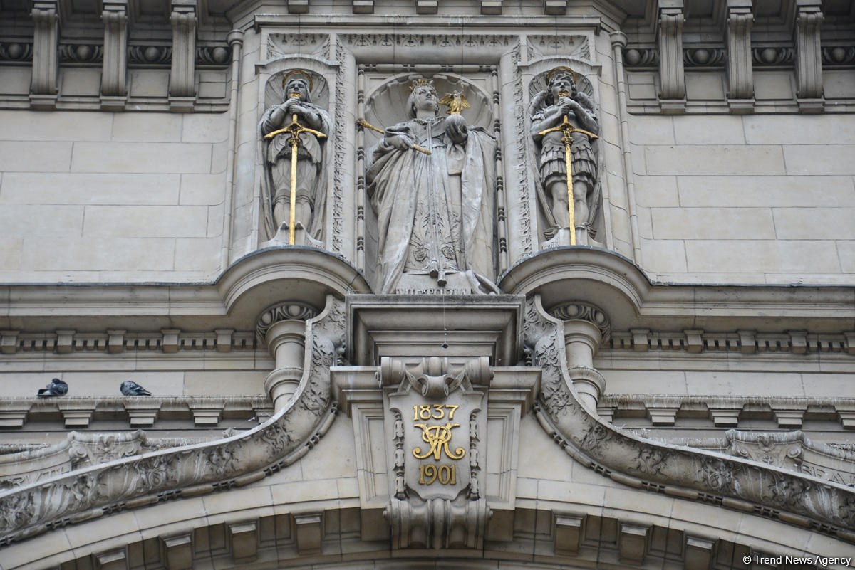 Путешествие в Лондон: Музей Виктории и Альберта и азербайджанский ковер "Шейх Сафи" (ФОТО, часть 1)