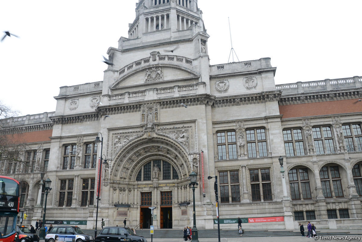 Путешествие в Лондон: Музей Виктории и Альберта и азербайджанский ковер "Шейх Сафи" (ФОТО, часть 1)