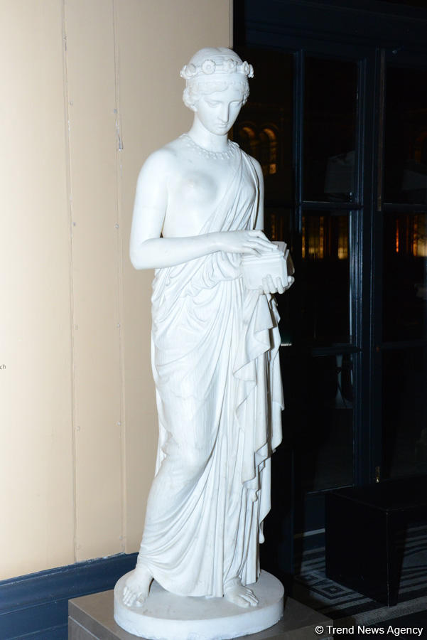 Путешествие в Лондон: Музей Виктории и Альберта и азербайджанский ковер "Шейх Сафи" (ФОТО, часть 1)