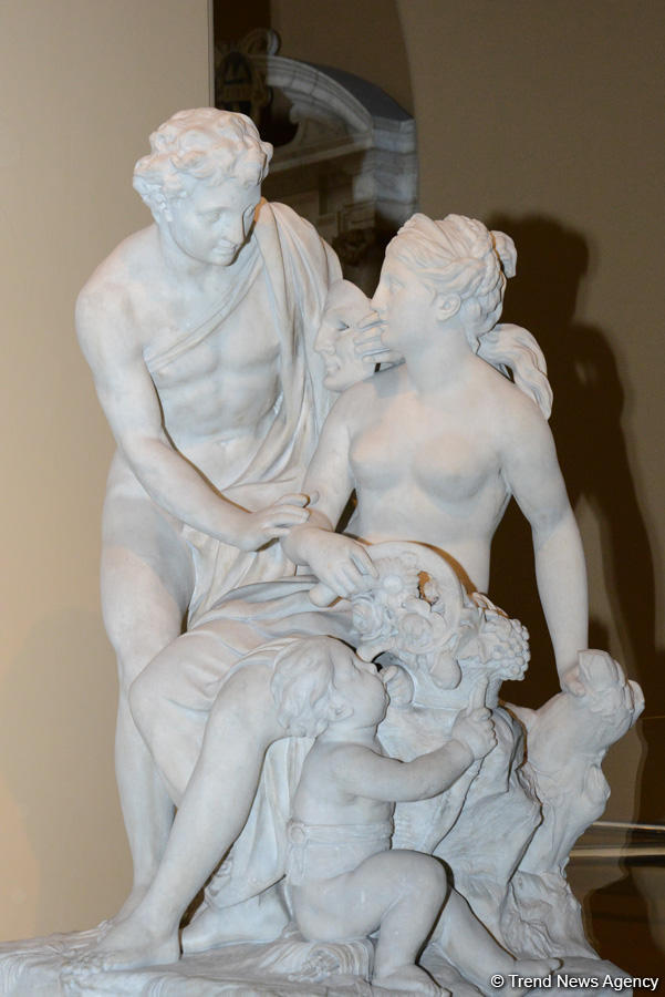 Путешествие в Лондон: Музей Виктории и Альберта и азербайджанский ковер "Шейх Сафи" (ФОТО, часть 1)