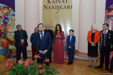 В Баку открылась выставка Милены Набиевой "Minabi - Узоры Мироздания": буйство красок, чувств и восприятия (ФОТО)