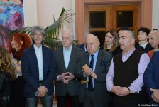 В Баку открылась выставка Милены Набиевой "Minabi - Узоры Мироздания": буйство красок, чувств и восприятия (ФОТО)