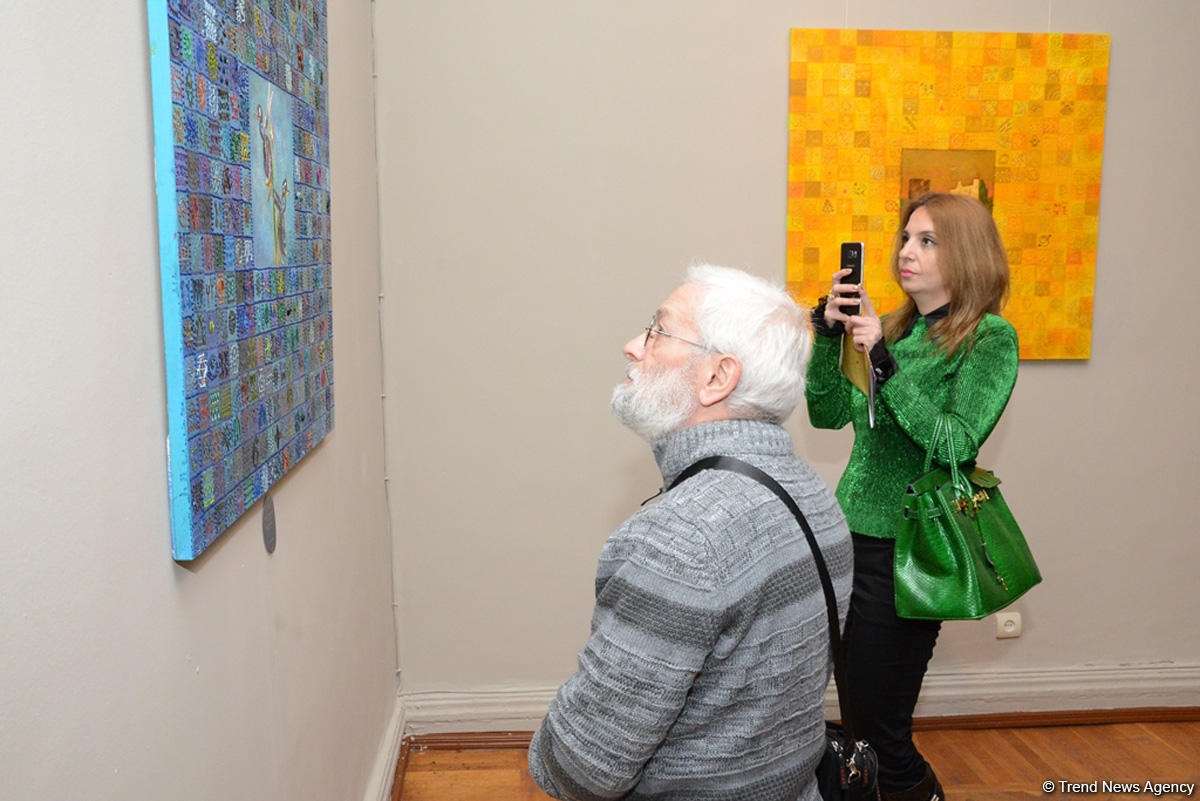 В Баку открылась выставка Милены Набиевой "Minabi - Узоры Мироздания": буйство красок, чувств и восприятия (ФОТО)