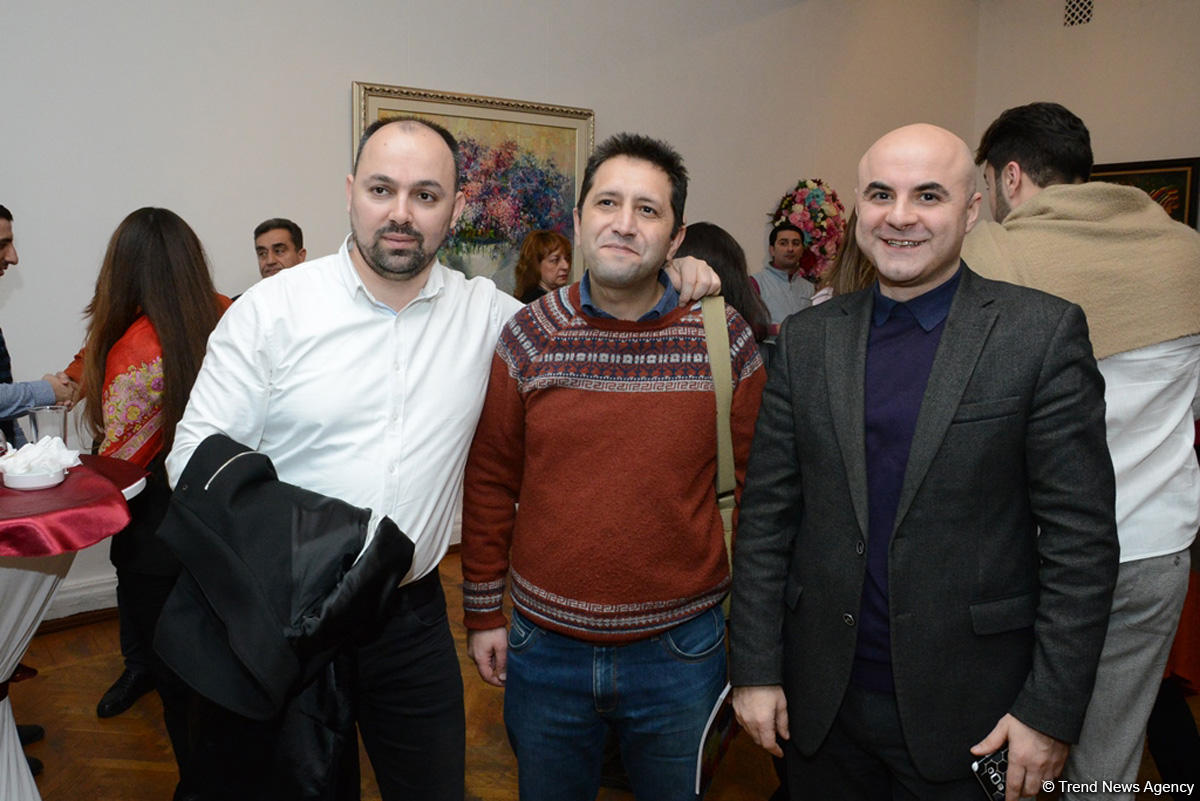 В Баку открылась выставка Милены Набиевой "Minabi - Узоры Мироздания": буйство красок, чувств и восприятия (ФОТО)