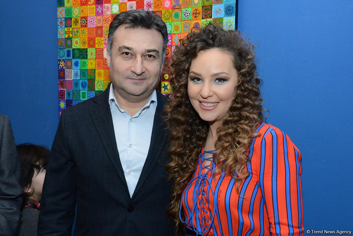 В Баку открылась выставка Милены Набиевой "Minabi - Узоры Мироздания": буйство красок, чувств и восприятия (ФОТО)