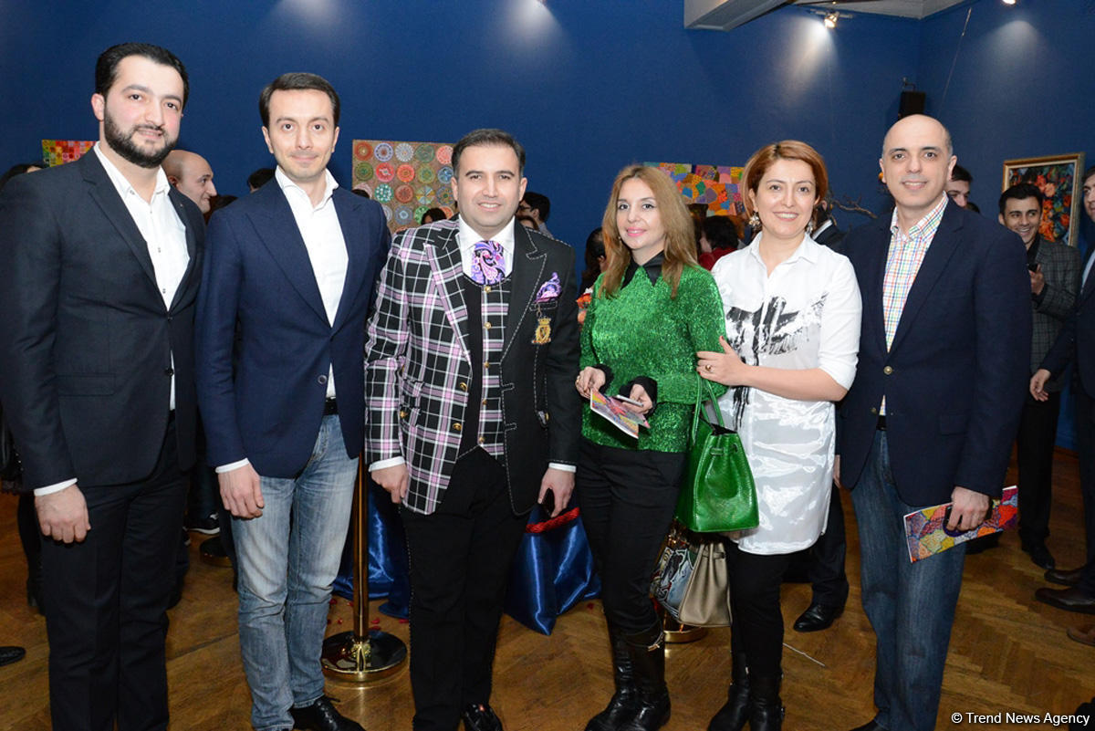 В Баку открылась выставка Милены Набиевой "Minabi - Узоры Мироздания": буйство красок, чувств и восприятия (ФОТО)