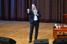 Максим Галкин в Баку: Самый вкусный плов … во время "эхсана" (ФОТО)