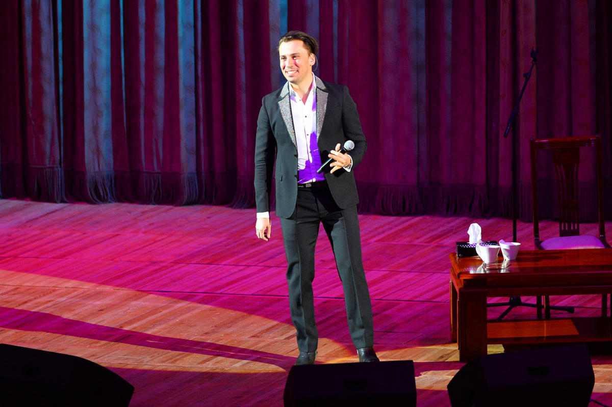 Максим Галкин в Баку: Самый вкусный плов … во время "эхсана" (ФОТО)