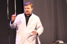 Аншлаг и овации: "Жестокий урок" от российских актеров в Баку (ФОТО)