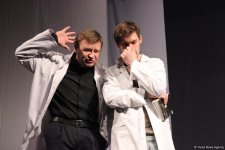 Аншлаг и овации: "Жестокий урок" от российских актеров в Баку (ФОТО)