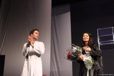 Аншлаг и овации: "Жестокий урок" от российских актеров в Баку (ФОТО)