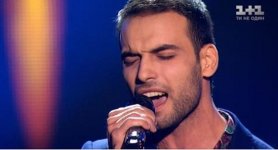 Азербайджанский певец исполнил песню "Küçələrə su səpmişəm" на "Голосе Украины" (ФОТО/ВИДЕО)