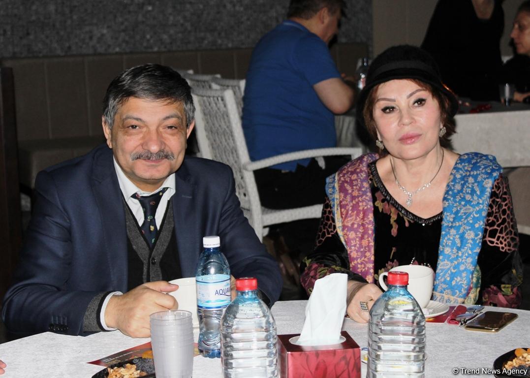 Баку и любовь: Каждая строчка, как мгновение судьбы (ФОТО)