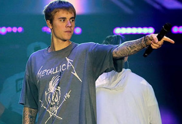 Джастин Бибер женился