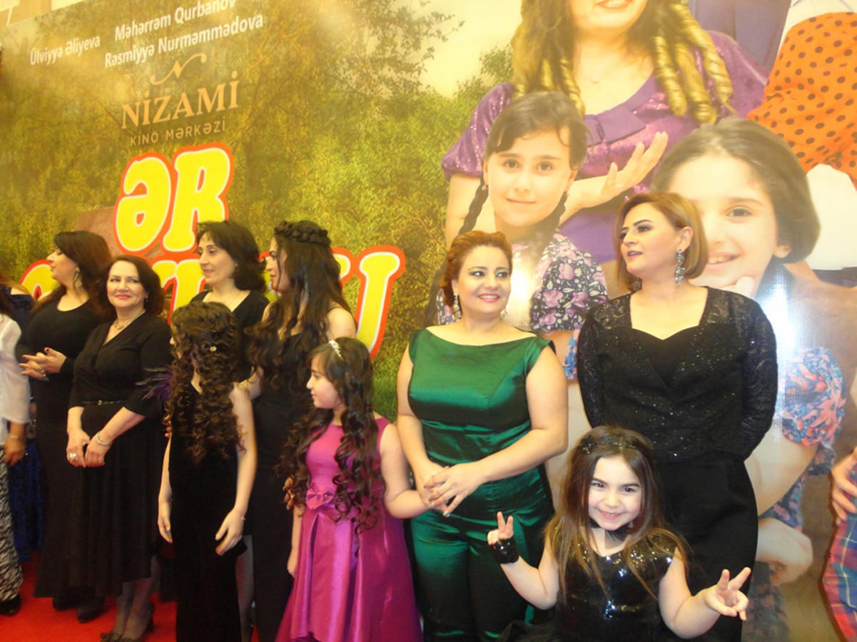 Премьера фильма о том, как выйти замуж собрала азербайджанских звезд (ФОТО)