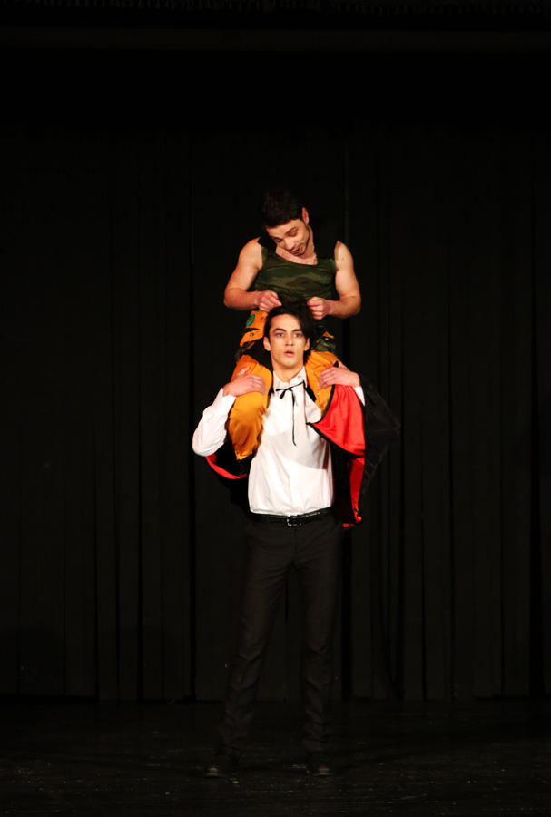 Из 16-го в 21 век: Азербайджанские студенты представили историю любви Шекспира (ФОТО)