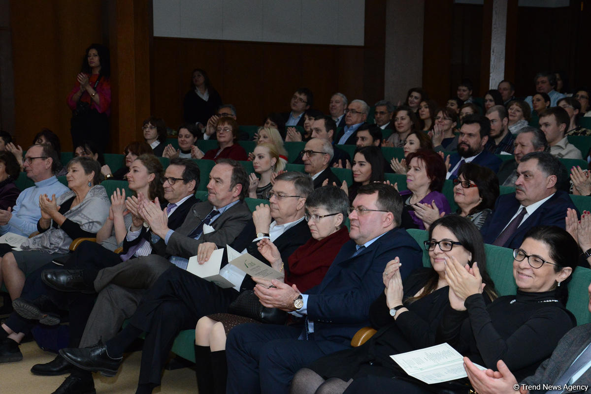 «Человек, которого я люблю» на Творческой сцене «ÜNS» (ФОТО)