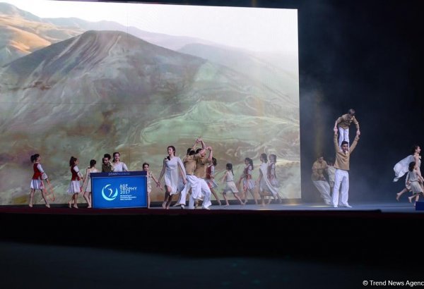 В Баку прошла церемония открытия Кубка мира FIG по прыжкам на батуте и тамблингу (ФОТОРЕПОРТАЖ)