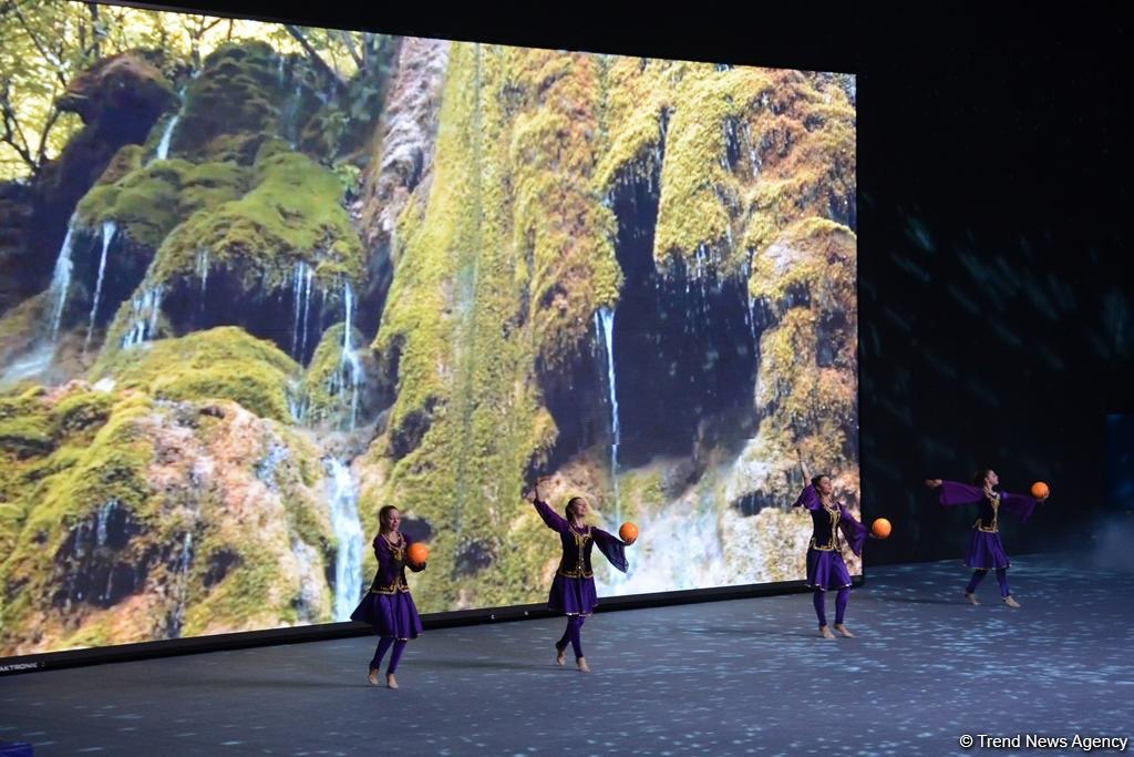 В Баку прошла церемония открытия Кубка мира FIG по прыжкам на батуте и тамблингу (ФОТОРЕПОРТАЖ)