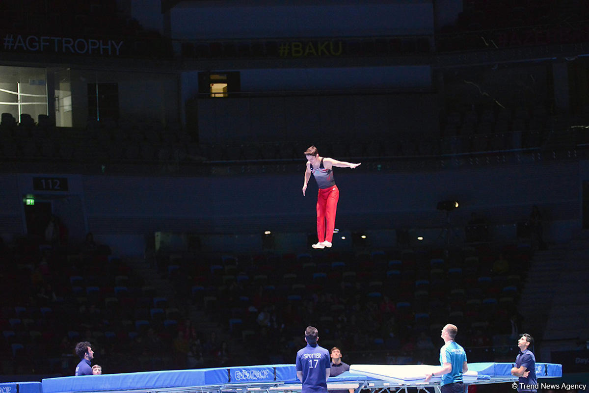 Квалификационные соревнования мужчин и женщин по прыжкам на батуте и тамблингу на Кубке мира FIG в Баку (ФОТОРЕПОРТАЖ)