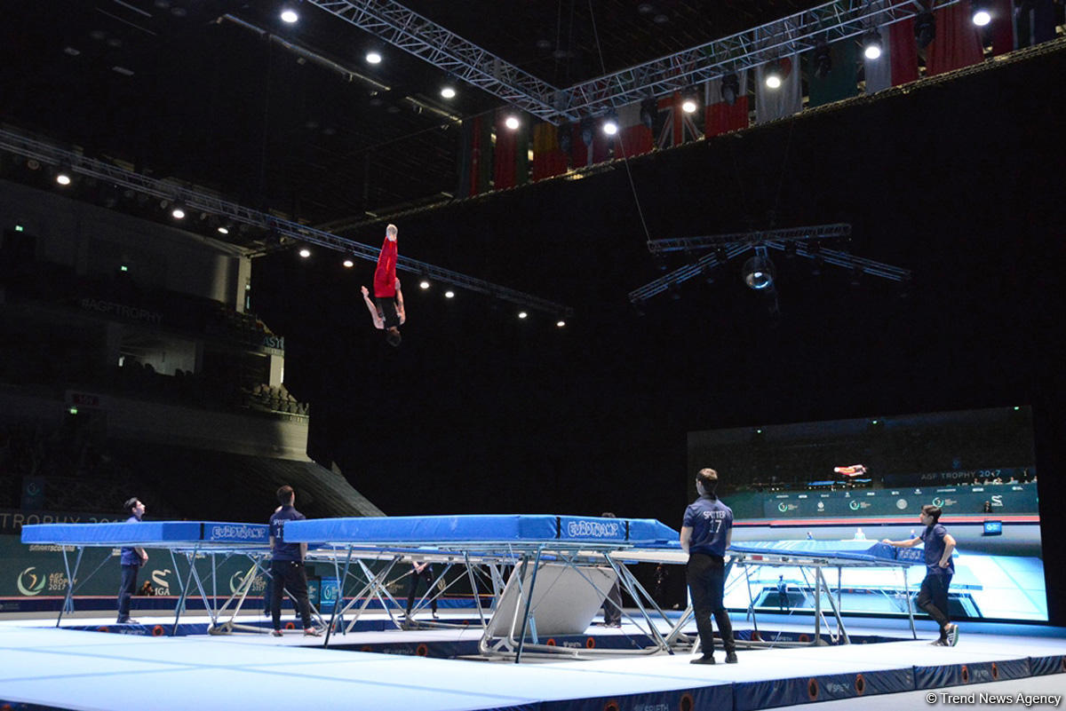 Квалификационные соревнования мужчин и женщин по прыжкам на батуте и тамблингу на Кубке мира FIG в Баку (ФОТОРЕПОРТАЖ)