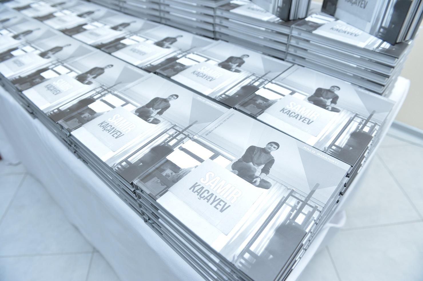 В Шамахе презентовано издание о жизни и творчестве скульптора – шехида Самира Качаева  (ФОТО)