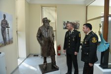 В Шамахе презентовано издание о жизни и творчестве скульптора – шехида Самира Качаева  (ФОТО)