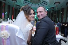 Такого вы еще не видели! Невеста из Азербайджана совершила прыжок с 4000 метров (ВИДЕО, ФОТО)