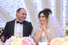 Такого вы еще не видели! Невеста из Азербайджана совершила прыжок с 4000 метров (ВИДЕО, ФОТО)