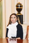 Президент Ильхам Алиев: Мехрибан Алиева долгие годы играет важную и активную роль в общественно-политической жизни страны, нашей культурной жизни (версия 5) (ФОТО)