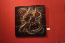 Любимый художник экс-президента США и звезд Голливуда представил в Баку "The observer is the observed" (ФОТО)