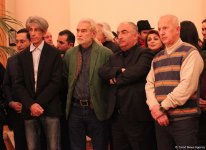 Любимый художник экс-президента США и звезд Голливуда представил в Баку "The observer is the observed" (ФОТО)