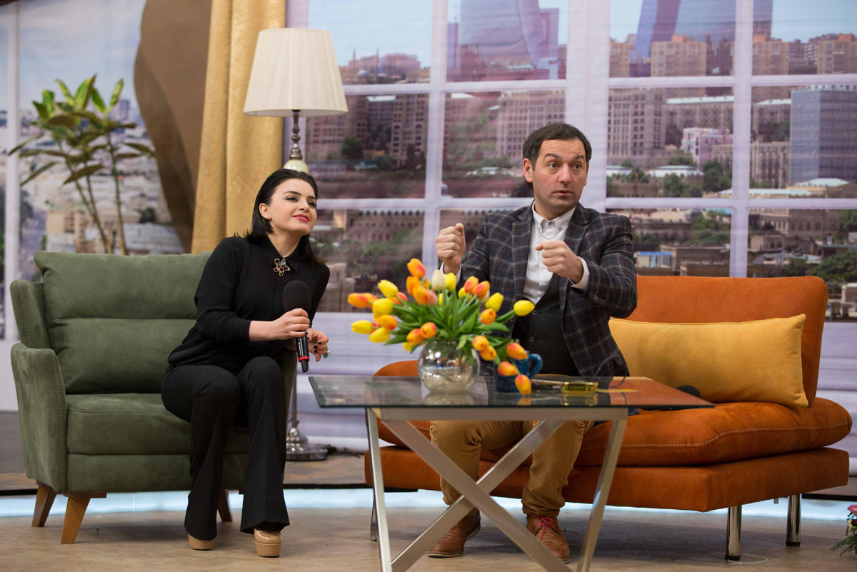 Эксперт по выявлению лжи, участник "Голоса Украины" и другие позитивные гости Фирузы Джалиловой (ВИДЕО, ФОТО)