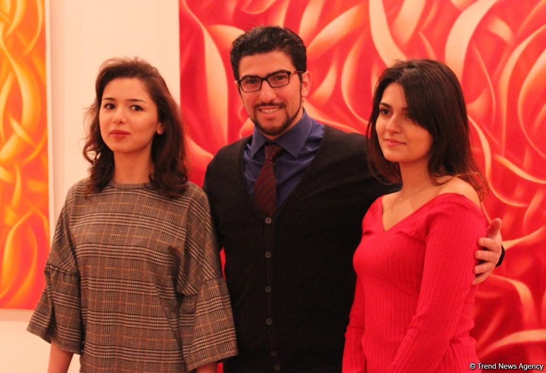 Любимый художник экс-президента США и звезд Голливуда представил в Баку "The observer is the observed" (ФОТО)