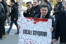 В  Баку прошло всенародное шествие в связи с 25-й годовщиной Ходжалинского геноцида (ФОТО)