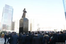 В  Баку прошло всенародное шествие в связи с 25-й годовщиной Ходжалинского геноцида (ФОТО)