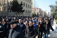 В  Баку прошло всенародное шествие в связи с 25-й годовщиной Ходжалинского геноцида (ФОТО)