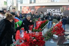 В  Баку прошло всенародное шествие в связи с 25-й годовщиной Ходжалинского геноцида (ФОТО)