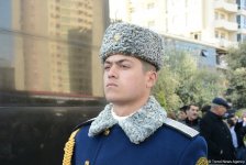 В  Баку прошло всенародное шествие в связи с 25-й годовщиной Ходжалинского геноцида (ФОТО)