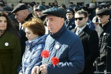 В  Баку прошло всенародное шествие в связи с 25-й годовщиной Ходжалинского геноцида (ФОТО)