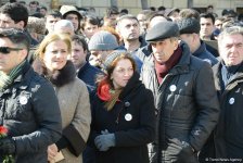 В  Баку прошло всенародное шествие в связи с 25-й годовщиной Ходжалинского геноцида (ФОТО)