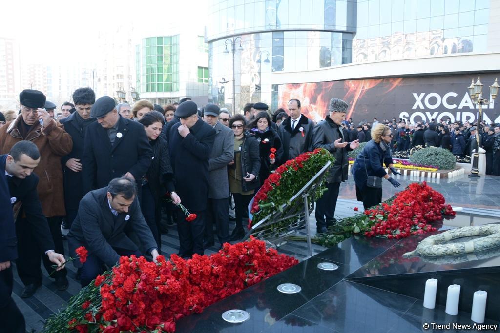 В  Баку прошло всенародное шествие в связи с 25-й годовщиной Ходжалинского геноцида (ФОТО)