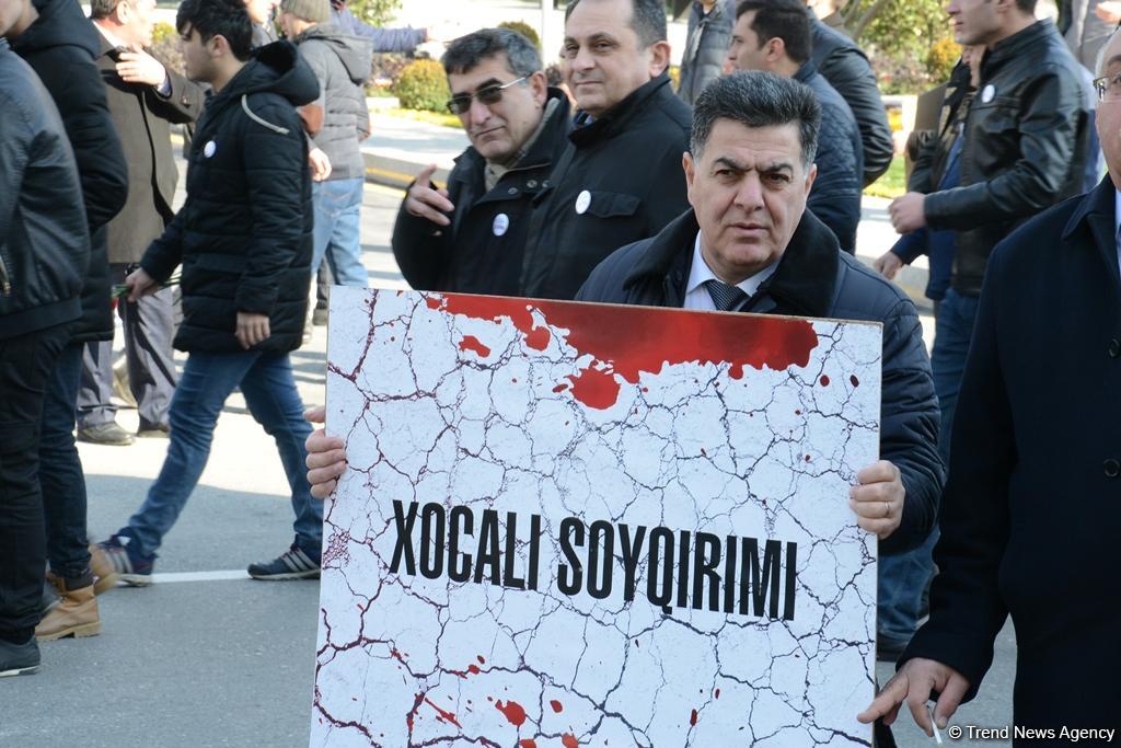 В  Баку прошло всенародное шествие в связи с 25-й годовщиной Ходжалинского геноцида (ФОТО)