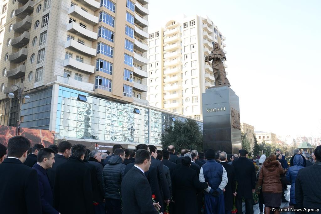 В  Баку прошло всенародное шествие в связи с 25-й годовщиной Ходжалинского геноцида (ФОТО)