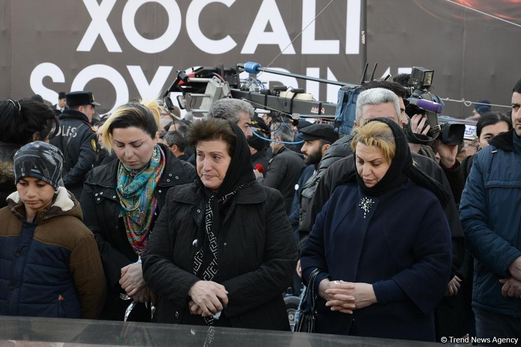 В  Баку прошло всенародное шествие в связи с 25-й годовщиной Ходжалинского геноцида (ФОТО)