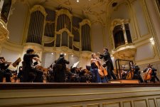 Азербайджанский дирижер стал лауреатом международного конкурса в Гамбурге (ФОТО)