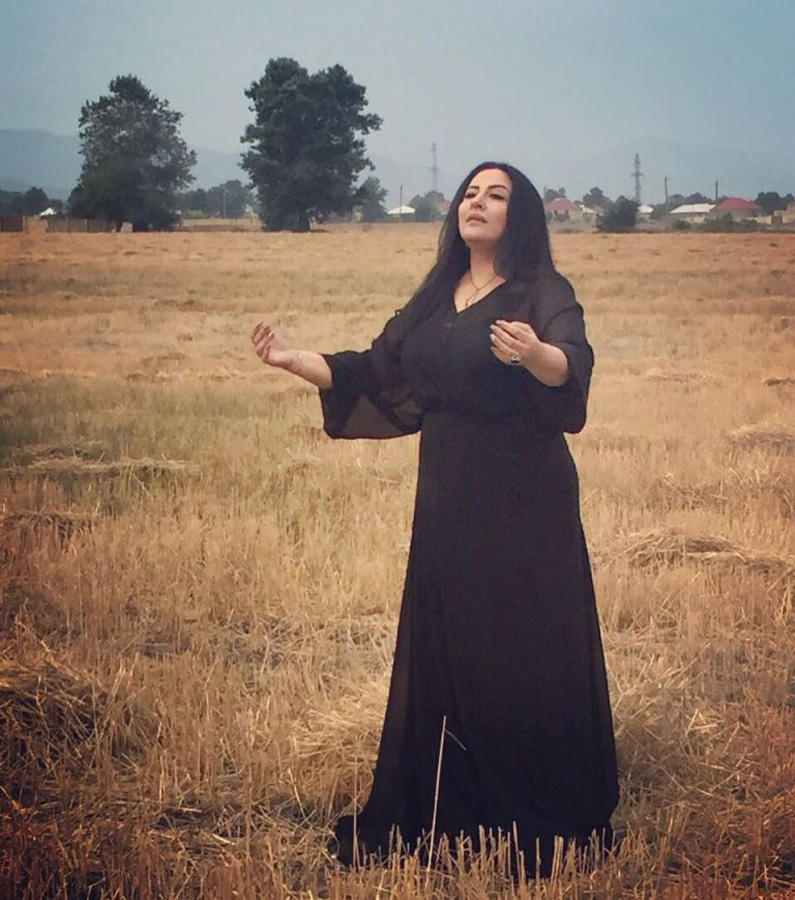 Каскадер из известных турецких сериалов в клипе азербайджанской певицы (ВИДЕО, ФОТО)